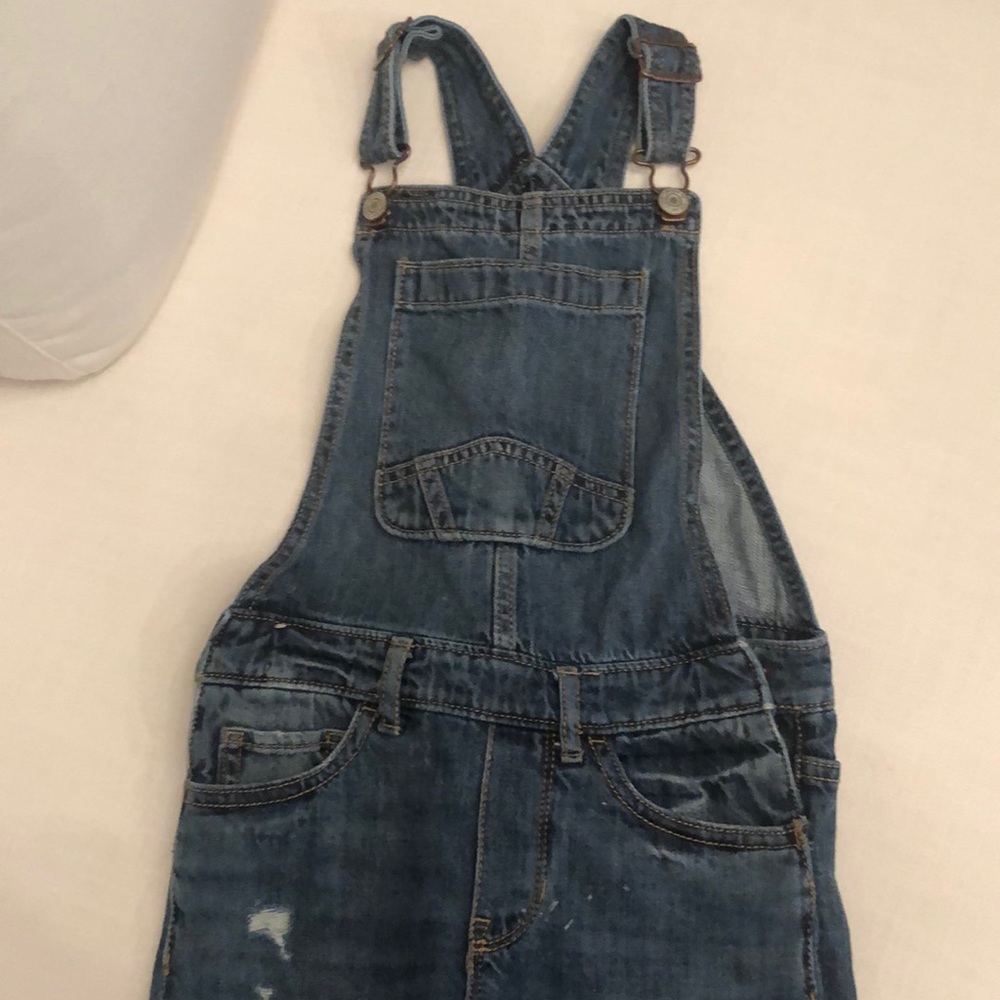 Gap overalls. Size 6-7 - Picture 2 of 5